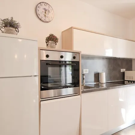 Mato Apartman Zára